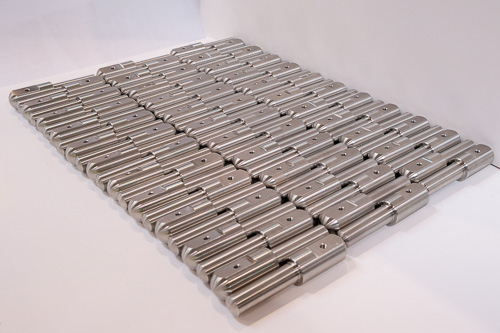 pièces en inox produites en petites séries par SNS42 mécanique générale Loire